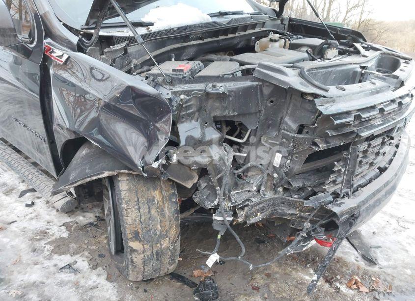 Photo 17 of 2023 Chevrolet Suburban 4WD Z71 (VIN 1GNSKDKL7PR559141)