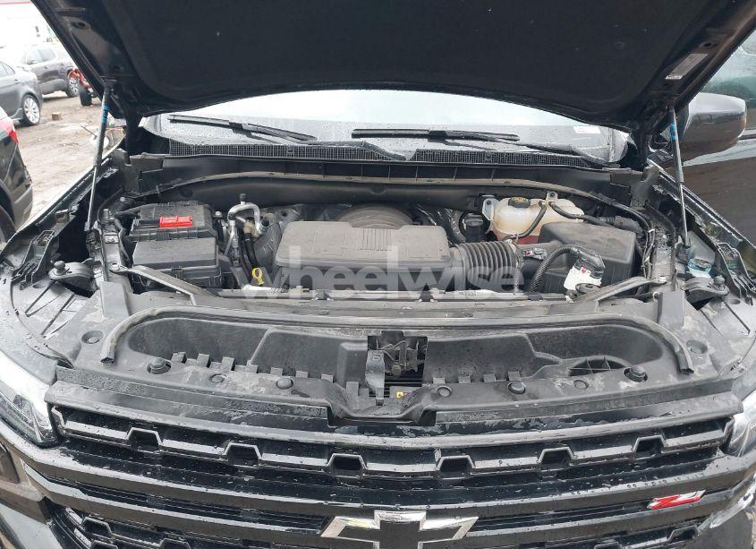 Photo 10 of 2023 Chevrolet Suburban 4WD Z71 (VIN 1GNSKDKLXPR396372)