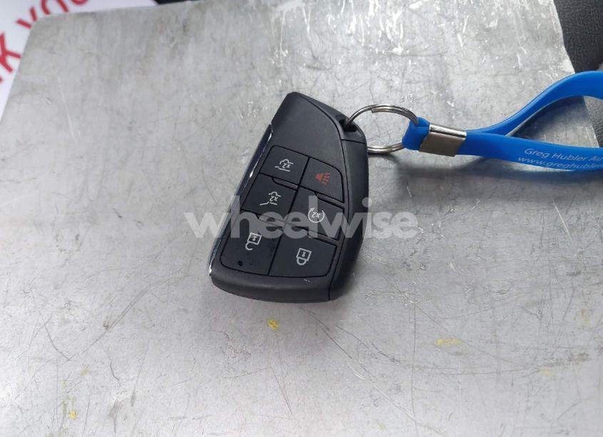 Photo 11 of 2023 Chevrolet Suburban 4WD Z71 (VIN 1GNSKDKLXPR396372)