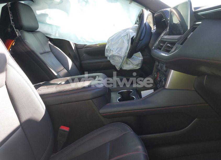 Photo 5 of 2023 Chevrolet Suburban 4WD RST (VIN 1GNSKEKD2PR213075)