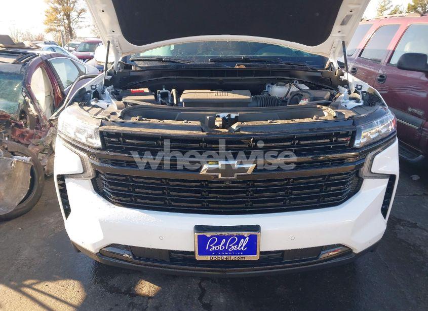Photo 10 of 2024 Chevrolet Suburban 4WD RST (VIN 1GNSKEKD2RR269309)