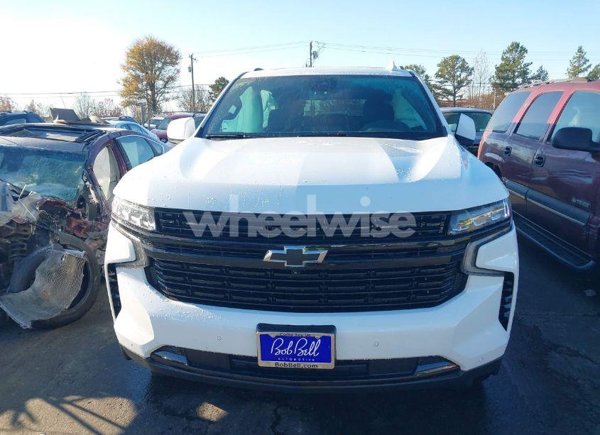 Photo 12 of 2024 Chevrolet Suburban 4WD RST (VIN 1GNSKEKD2RR269309)