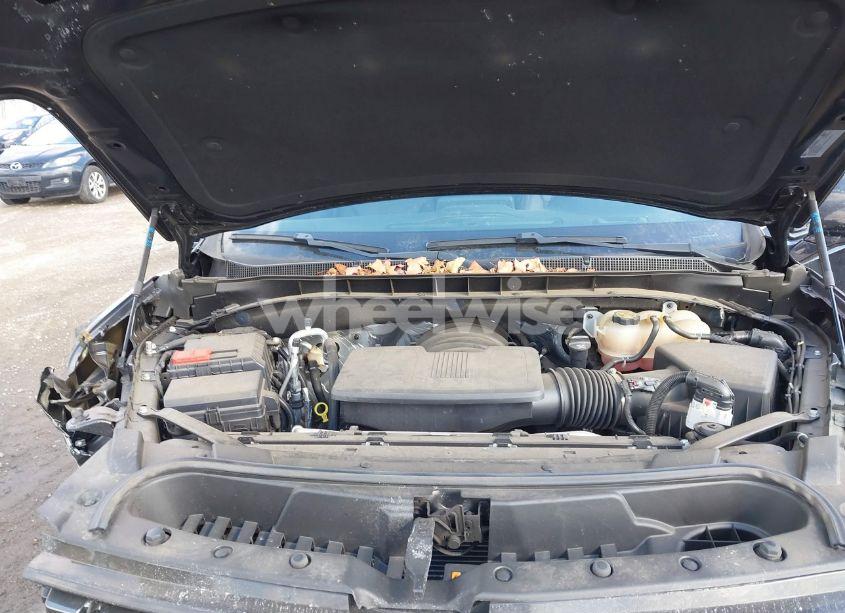 Photo 10 of 2022 Chevrolet Suburban 4WD RST (VIN 1GNSKEKD4NR205170)