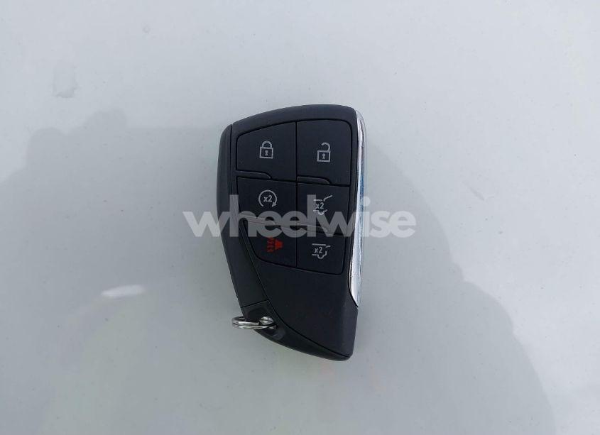 Photo 11 of 2023 Chevrolet Suburban 4WD RST (VIN 1GNSKEKD4PR240200)