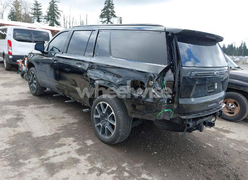 Photo 3 of 2023 Chevrolet Suburban 4WD RST (VIN 1GNSKEKD4PR240200)