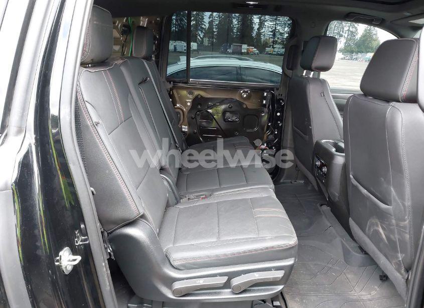 Photo 8 of 2023 Chevrolet Suburban 4WD RST (VIN 1GNSKEKD4PR240200)