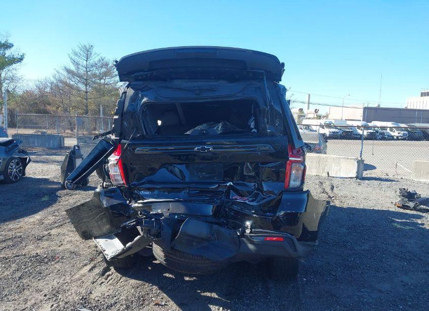 Photo 15 of 2021 Chevrolet Suburban 4WD RST (VIN 1GNSKEKD5MR433290)