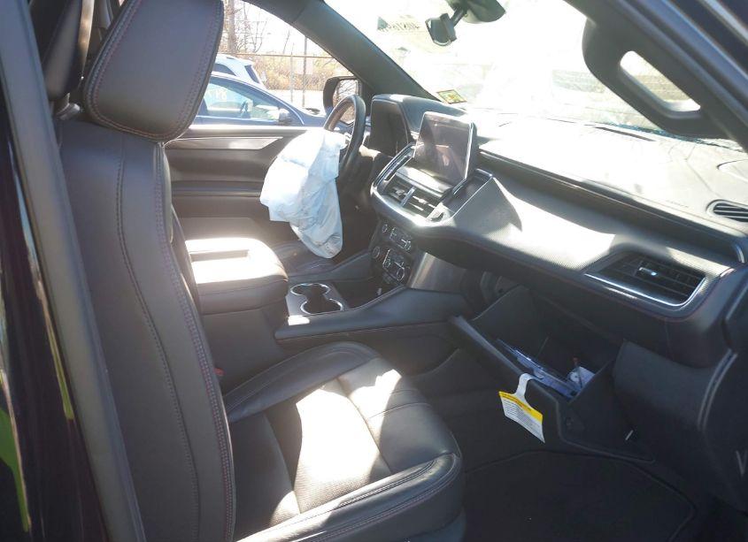 Photo 5 of 2021 Chevrolet Suburban 4WD RST (VIN 1GNSKEKD5MR433290)