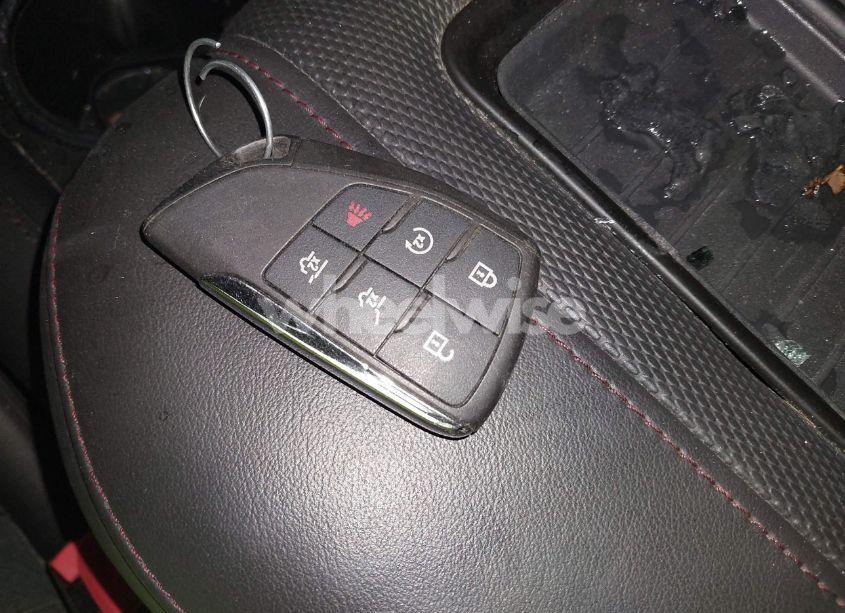 Photo 11 of 2021 Chevrolet Suburban 4WD RST (VIN 1GNSKEKD7MR421903)