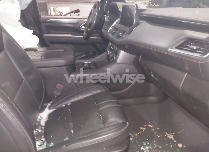 Photo 5 of 2021 Chevrolet Suburban 4WD RST (VIN 1GNSKEKD7MR421903)