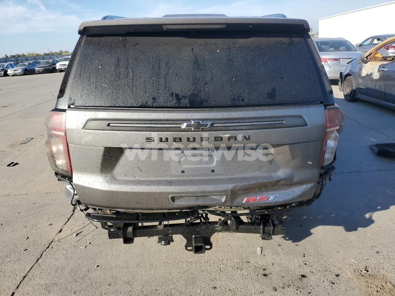 Photo 6 of 2021 CHEVROLET SUBURBAN K1500 RST N/A (VIN 1GNSKEKDXMR332195)