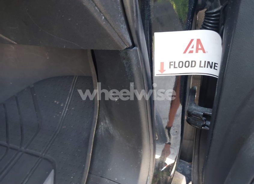 Photo 12 of 2022 Chevrolet Suburban 4WD RST (VIN 1GNSKEKDXNR347135)