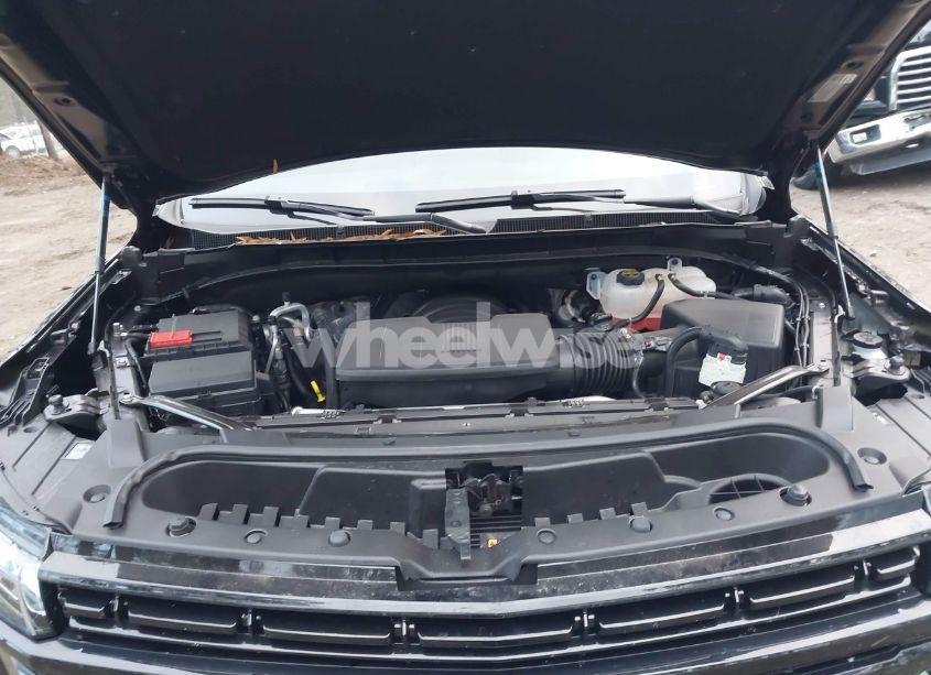 Photo 10 of 2024 Chevrolet Suburban 4WD RST (VIN 1GNSKEKDXRR256257)