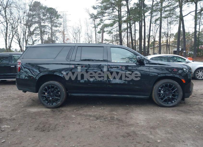 Photo 13 of 2024 Chevrolet Suburban 4WD RST (VIN 1GNSKEKDXRR256257)