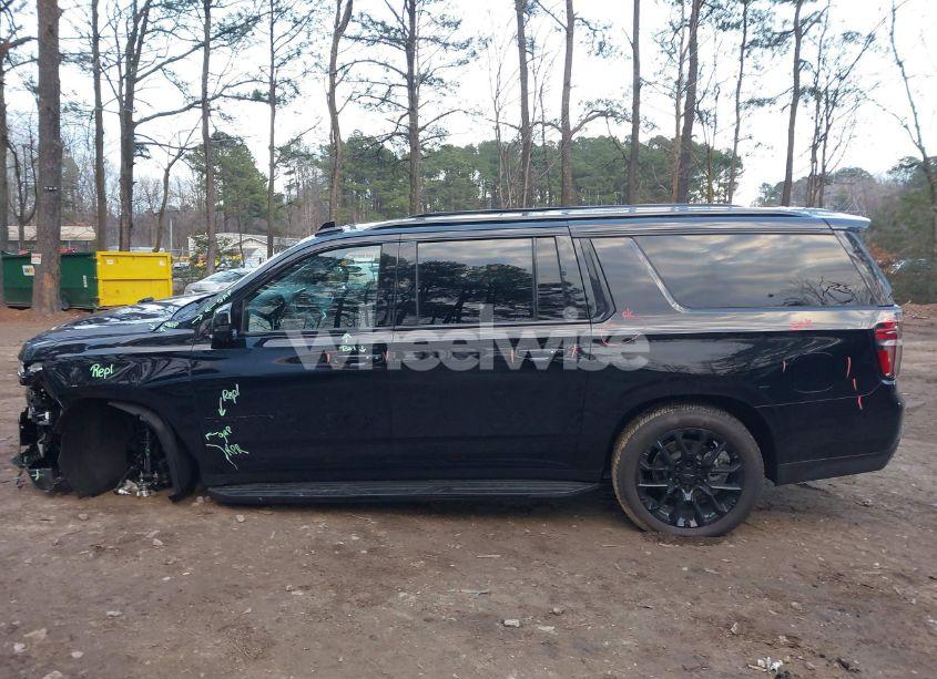 Photo 14 of 2024 Chevrolet Suburban 4WD RST (VIN 1GNSKEKDXRR256257)