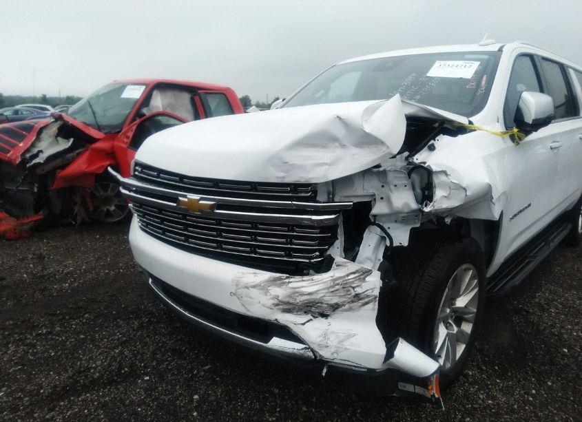 Photo 6 of 2023 Chevrolet Suburban 4WD PREMIER (VIN 1GNSKFKD0PR323984)