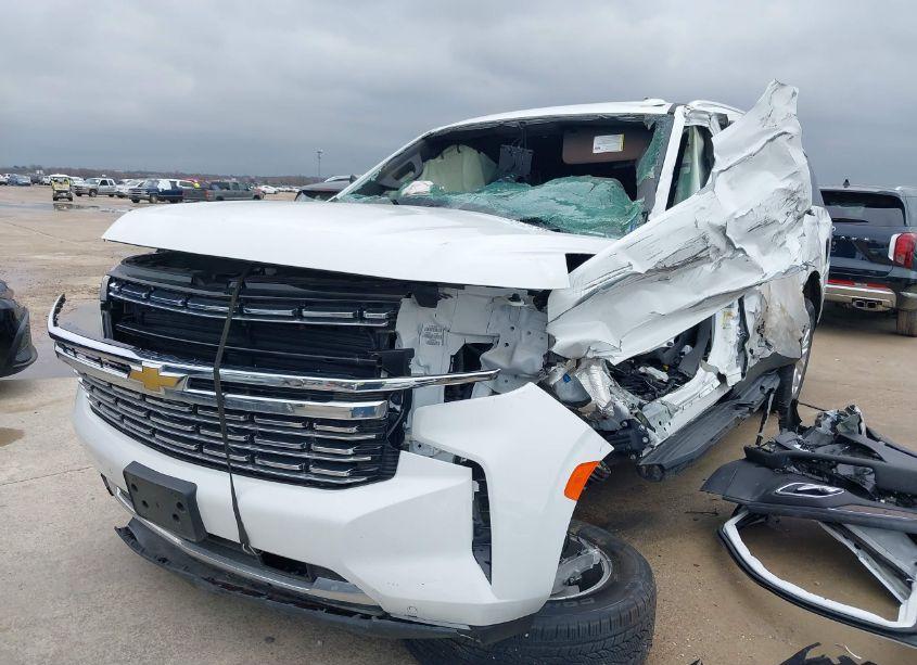 Photo 2 of 2023 Chevrolet Suburban 4WD PREMIER (VIN 1GNSKFKD1PR138150)