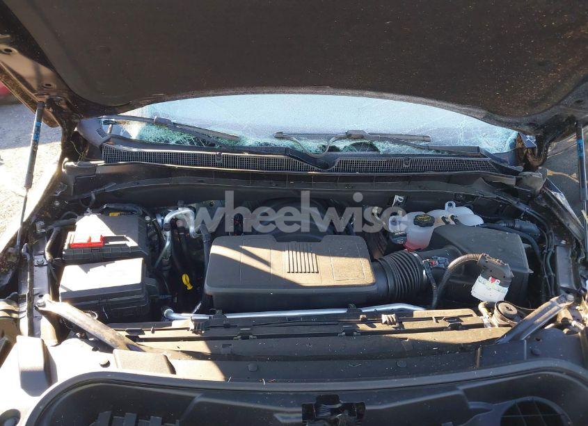 Photo 10 of 2024 Chevrolet Suburban 4WD PREMIER (VIN 1GNSKFKD1RR298550)