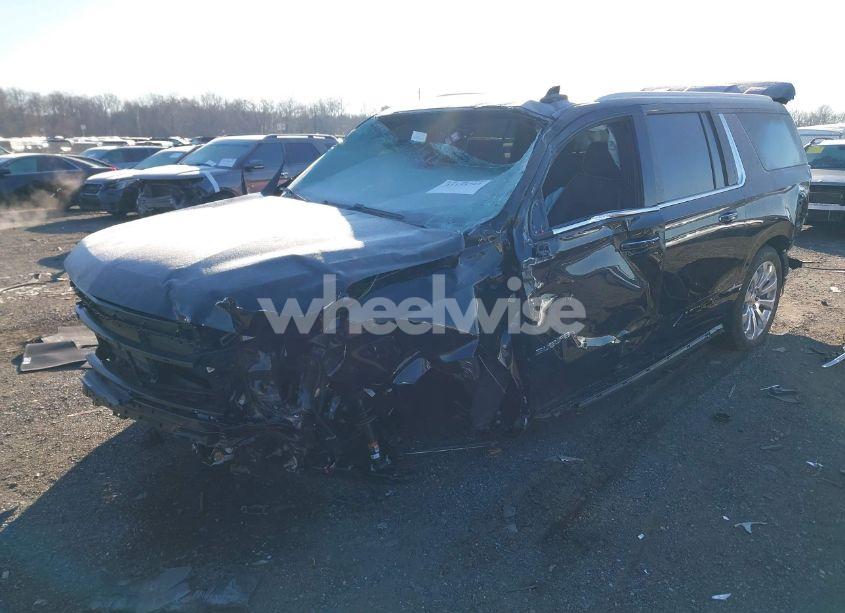 Photo 2 of 2024 Chevrolet Suburban 4WD PREMIER (VIN 1GNSKFKD1RR298550)