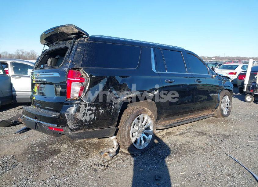 Photo 4 of 2024 Chevrolet Suburban 4WD PREMIER (VIN 1GNSKFKD1RR298550)