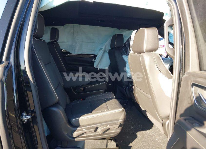 Photo 8 of 2024 Chevrolet Suburban 4WD PREMIER (VIN 1GNSKFKD1RR298550)