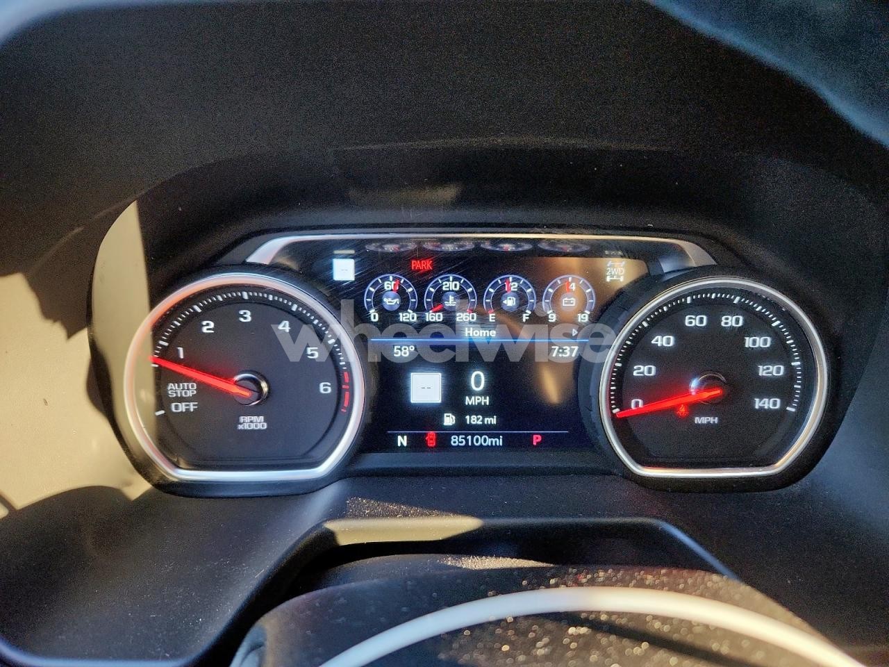 Photo 9 of 2021 CHEVROLET SUBURBAN K1500 PREMIER (VIN 1GNSKFKD2MR294855)