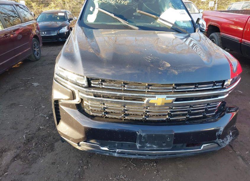 Photo 12 of 2022 Chevrolet Suburban 4WD PREMIER (VIN 1GNSKFKD2NR240327)