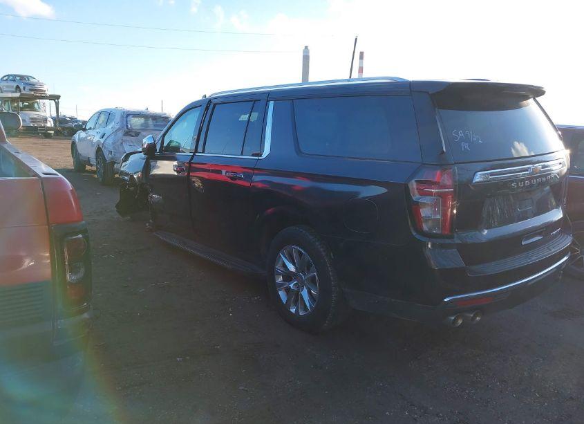 Photo 3 of 2022 Chevrolet Suburban 4WD PREMIER (VIN 1GNSKFKD2NR240327)
