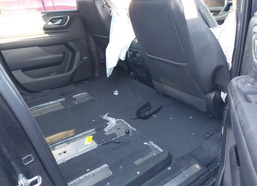 Photo 8 of 2022 Chevrolet Suburban 4WD PREMIER (VIN 1GNSKFKD2NR240327)