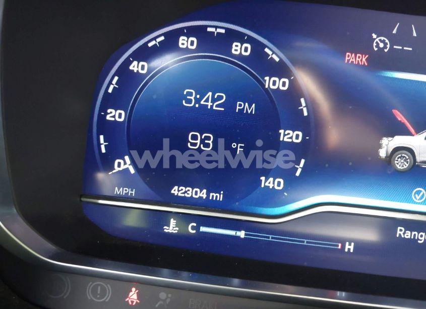 Photo 15 of 2023 Chevrolet Suburban 4WD PREMIER (VIN 1GNSKFKD2PR453846)