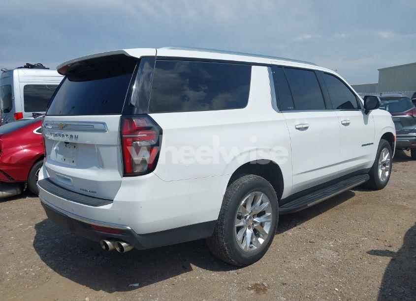 Photo 4 of 2023 Chevrolet Suburban 4WD PREMIER (VIN 1GNSKFKD2PR453846)