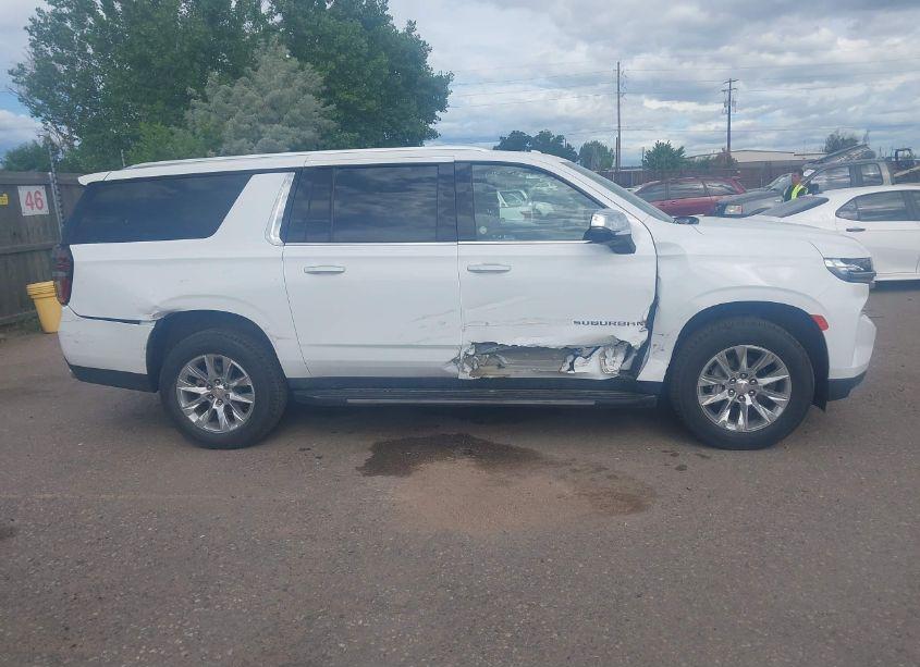 Photo 13 of 2023 Chevrolet Suburban 4WD PREMIER (VIN 1GNSKFKD2PR505847)