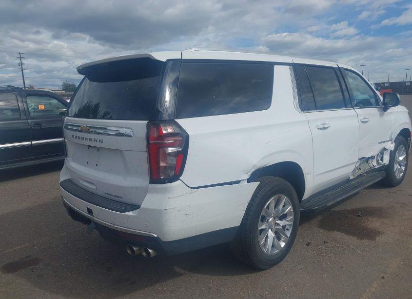 Photo 4 of 2023 Chevrolet Suburban 4WD PREMIER (VIN 1GNSKFKD2PR505847)
