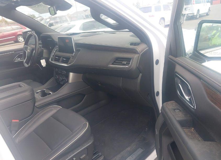 Photo 5 of 2023 Chevrolet Suburban 4WD PREMIER (VIN 1GNSKFKD2PR505847)