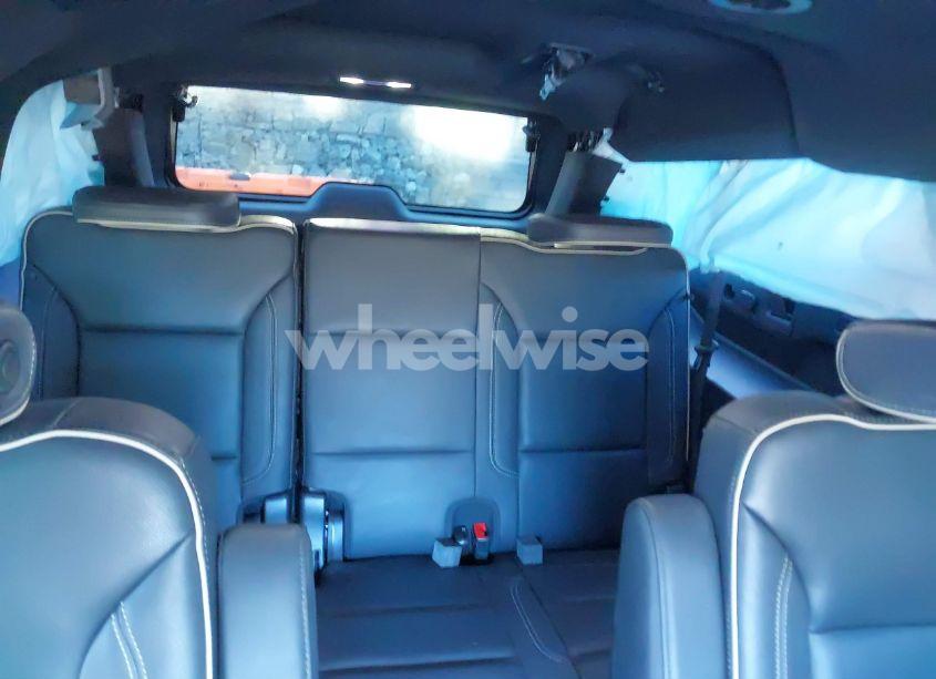 Photo 18 of 2023 Chevrolet Suburban 4WD PREMIER (VIN 1GNSKFKD3PR263697)