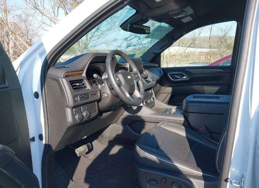 Photo 5 of 2023 Chevrolet Suburban 4WD PREMIER (VIN 1GNSKFKD3PR454715)