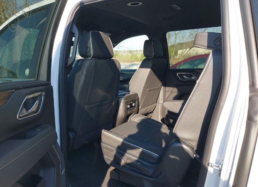 Photo 8 of 2023 Chevrolet Suburban 4WD PREMIER (VIN 1GNSKFKD3PR454715)