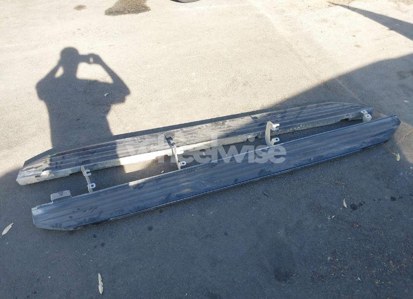 Photo 12 of 2022 Chevrolet Suburban 4WD PREMIER (VIN 1GNSKFKD4NR208009)