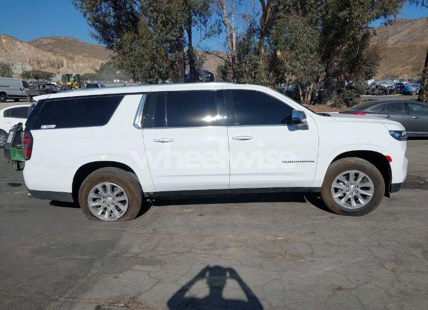 Photo 14 of 2022 Chevrolet Suburban 4WD PREMIER (VIN 1GNSKFKD4NR208009)