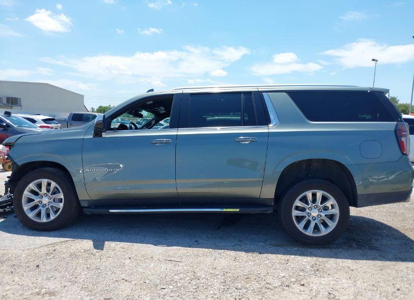 Photo 14 of 2023 Chevrolet Suburban 4WD PREMIER (VIN 1GNSKFKD4PR393942)