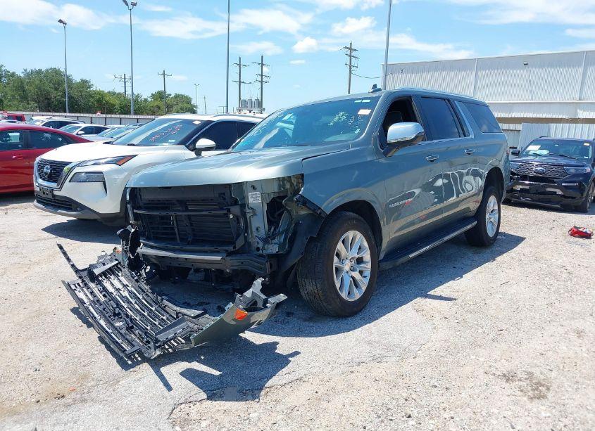 Photo 2 of 2023 Chevrolet Suburban 4WD PREMIER (VIN 1GNSKFKD4PR393942)