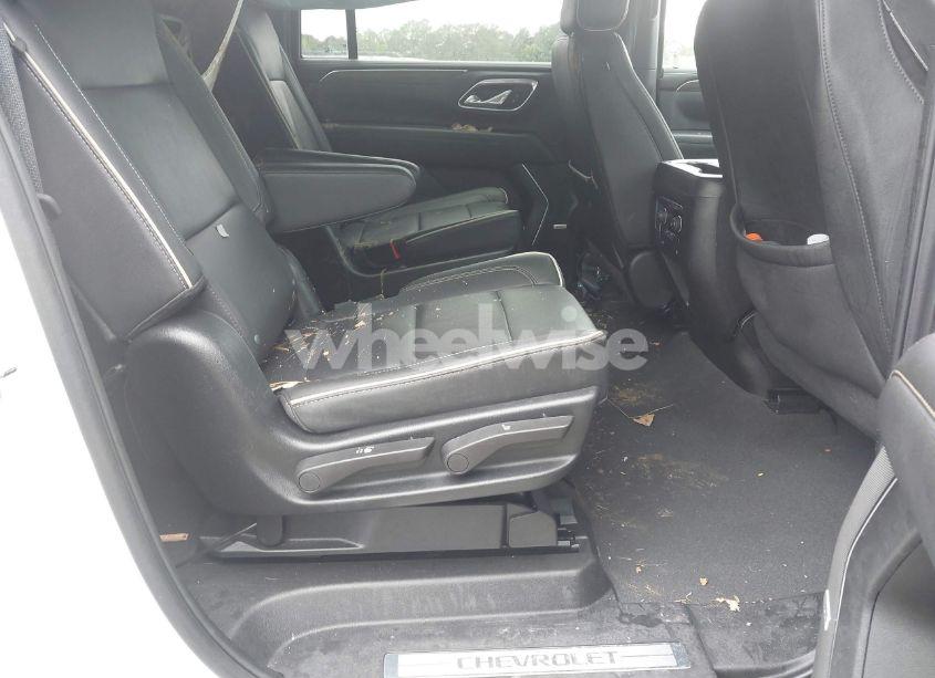 Photo 8 of 2023 Chevrolet Suburban 4WD PREMIER (VIN 1GNSKFKD4PR543841)