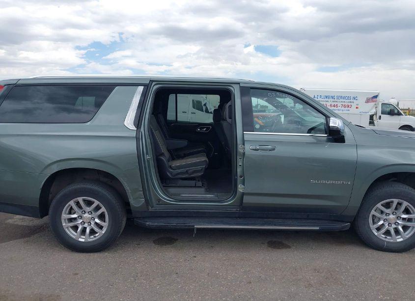 Photo 13 of 2023 Chevrolet Suburban 4WD PREMIER (VIN 1GNSKFKD4PR546917)