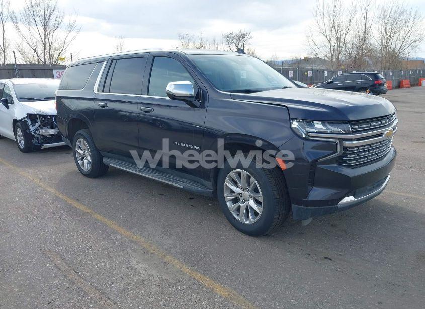 2022 Chevrolet Suburban 4WD PREMIER (VIN 1GNSKFKD5NR293216) main photo