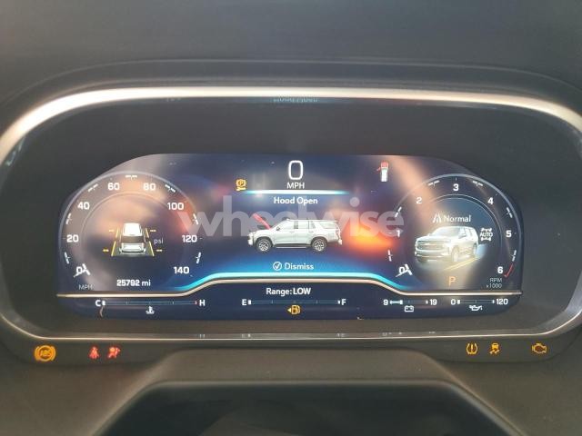 Photo 3 of 2023 CHEVROLET SUBURBAN K1500 PREMIER N/A (VIN 1GNSKFKD5PR443425)