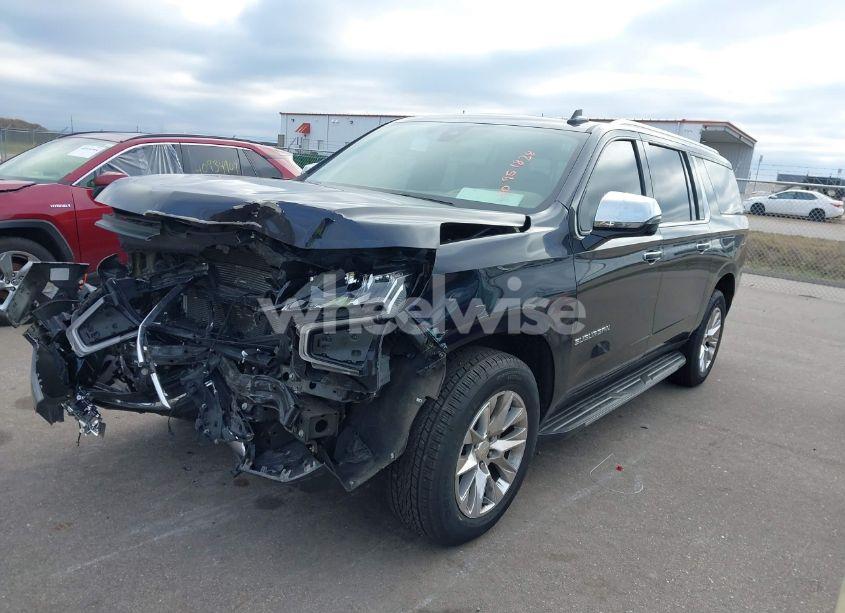 Photo 2 of 2021 Chevrolet Suburban 4WD PREMIER (VIN 1GNSKFKD6MR150726)