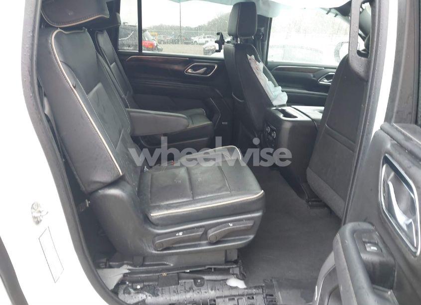 Photo 8 of 2022 Chevrolet Suburban 4WD PREMIER (VIN 1GNSKFKD6NR238466)