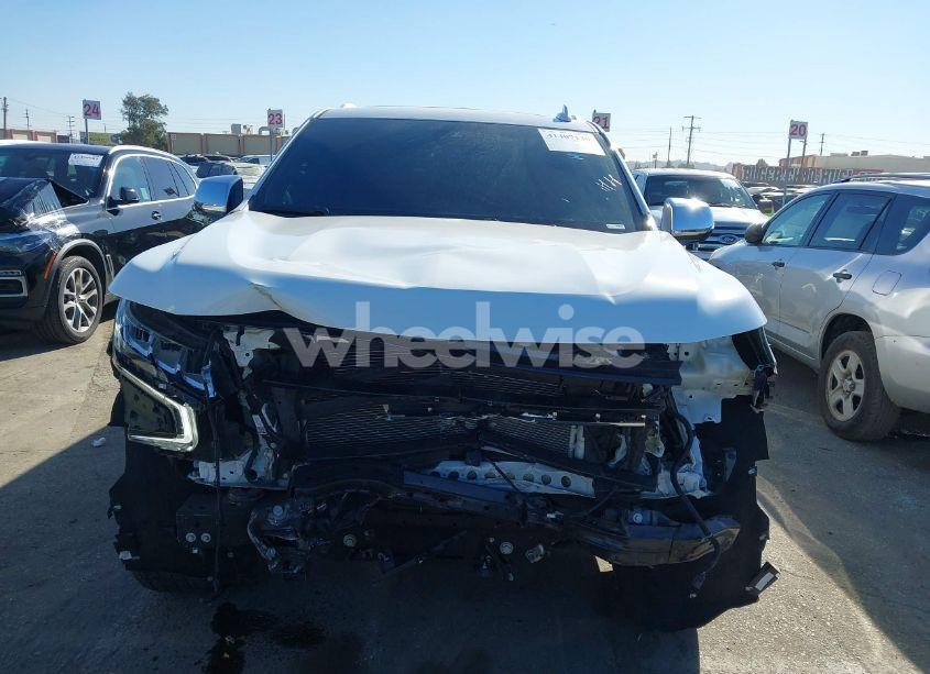 Photo 12 of 2023 Chevrolet Suburban 4WD PREMIER (VIN 1GNSKFKD6PR294748)