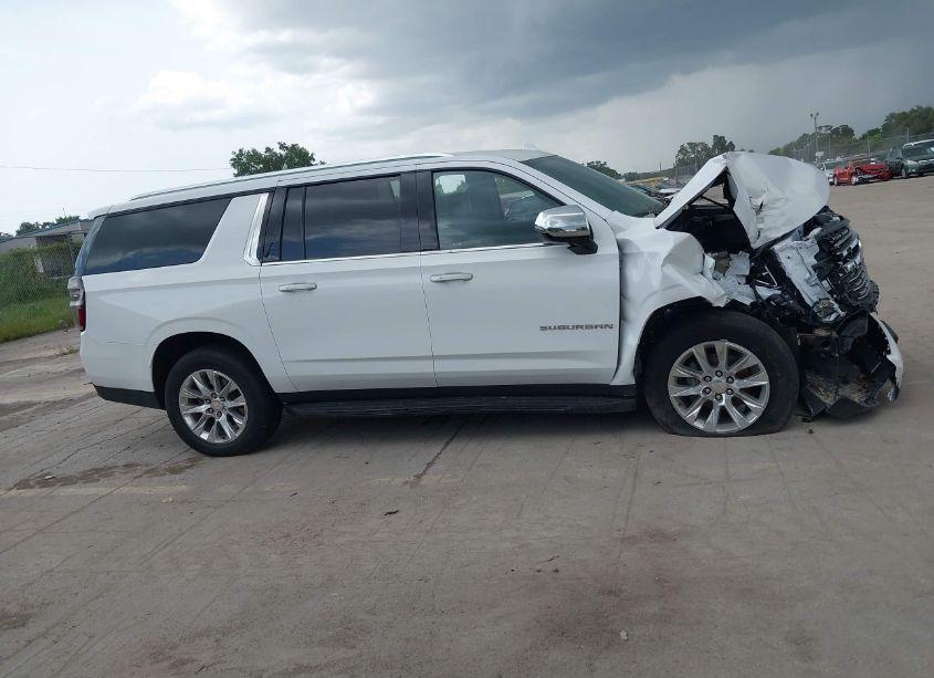 Photo 13 of 2023 Chevrolet Suburban 4WD PREMIER (VIN 1GNSKFKD6PR299495)