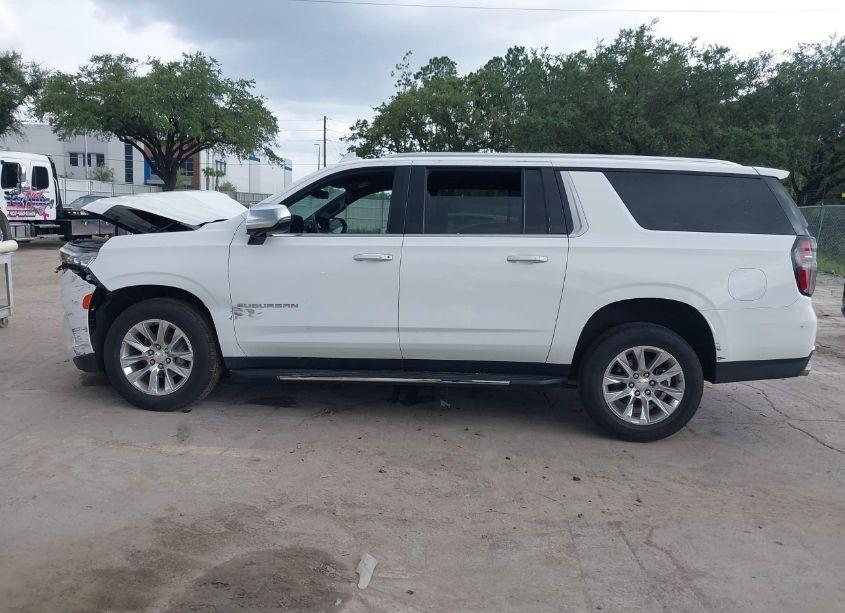 Photo 14 of 2023 Chevrolet Suburban 4WD PREMIER (VIN 1GNSKFKD6PR299495)